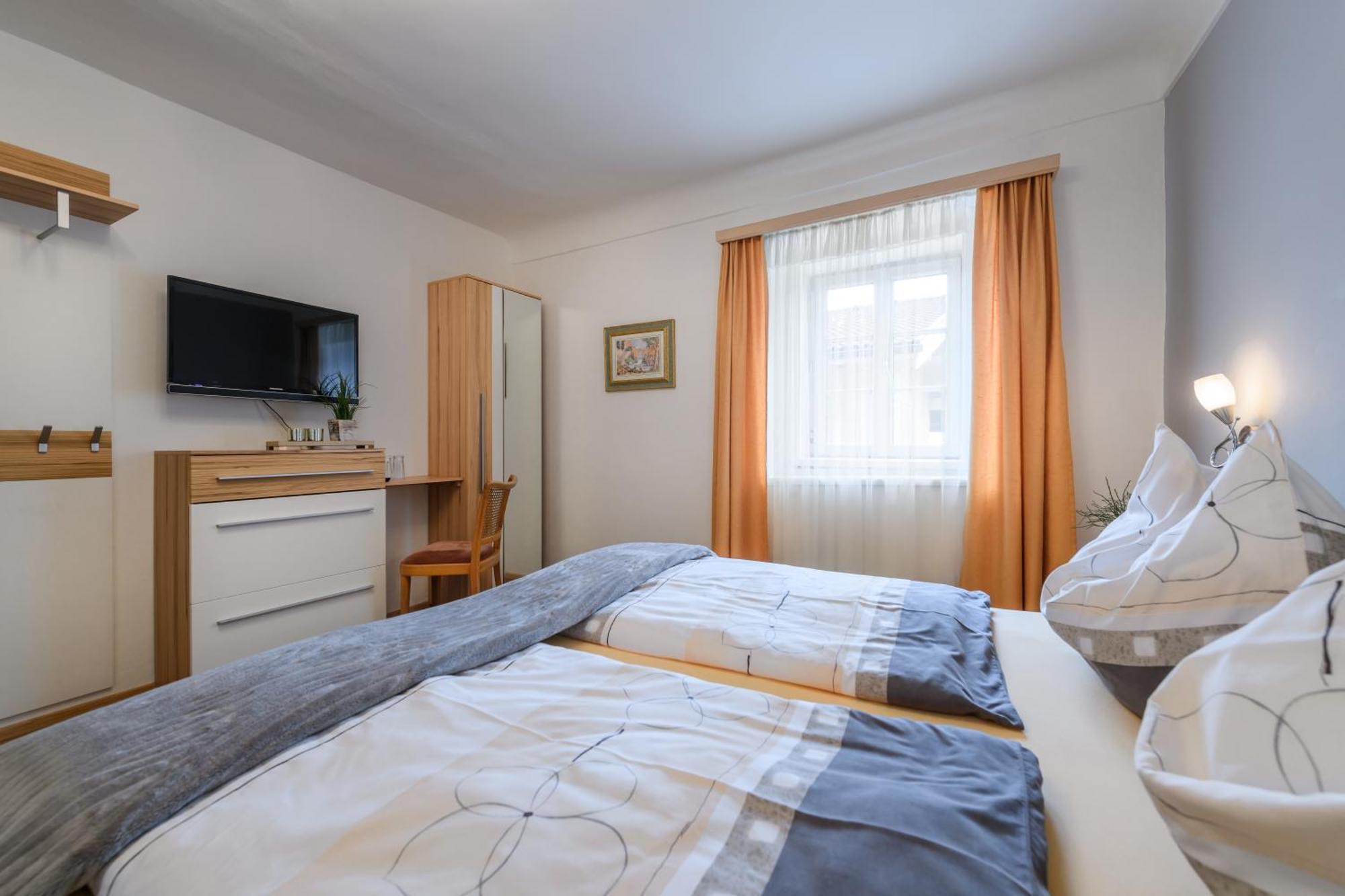 Hotel Austria Бад Хофгащайн Екстериор снимка