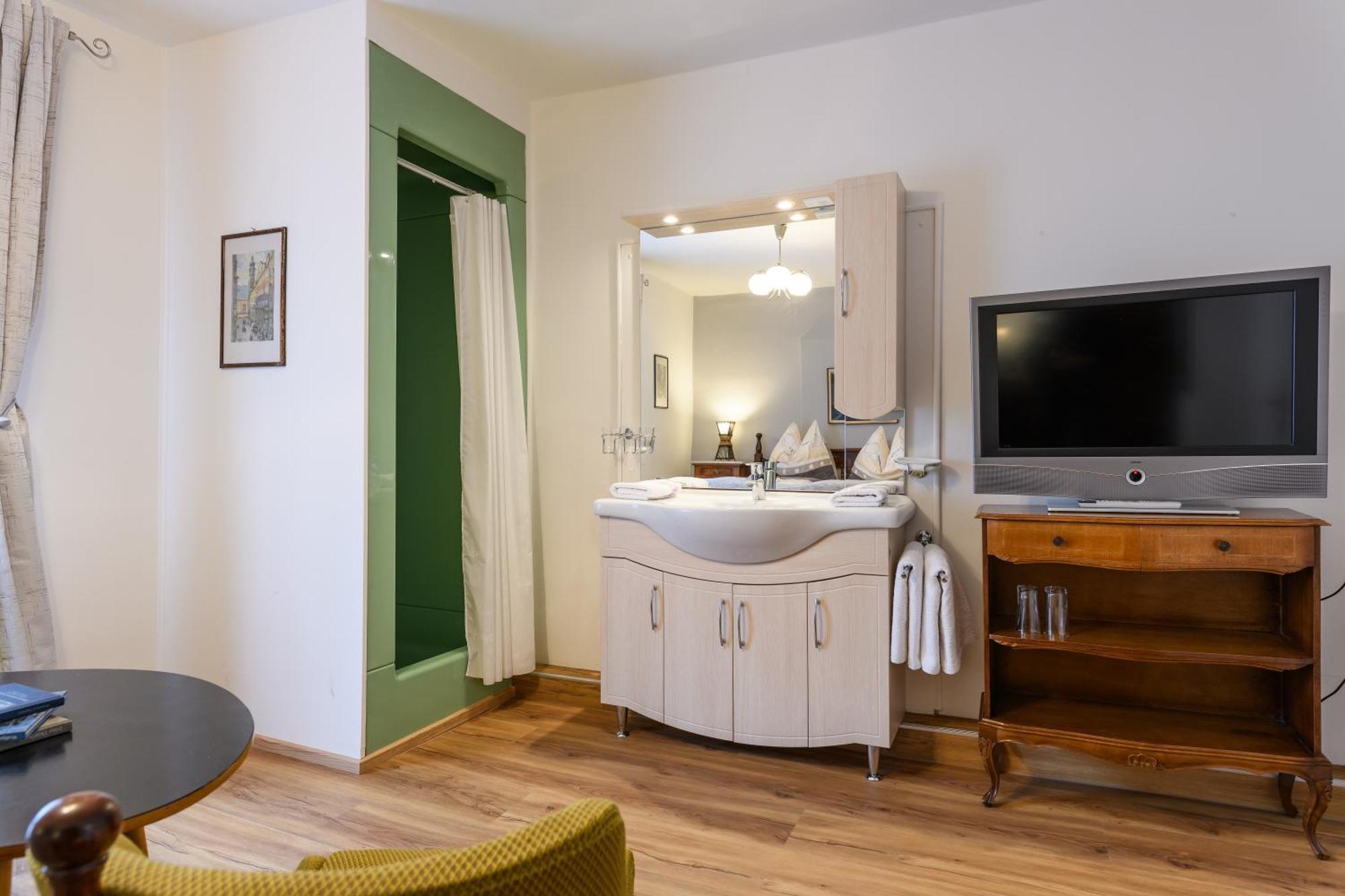 Hotel Austria Бад Хофгащайн Екстериор снимка